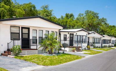 Why Buying a Mobile Home Is Easier with a Specialist by Your Side